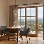 Am Wildbachberg - Luxus Ferienhaeuser Mit Infinitypool, Privatsauna Und Weinkeller