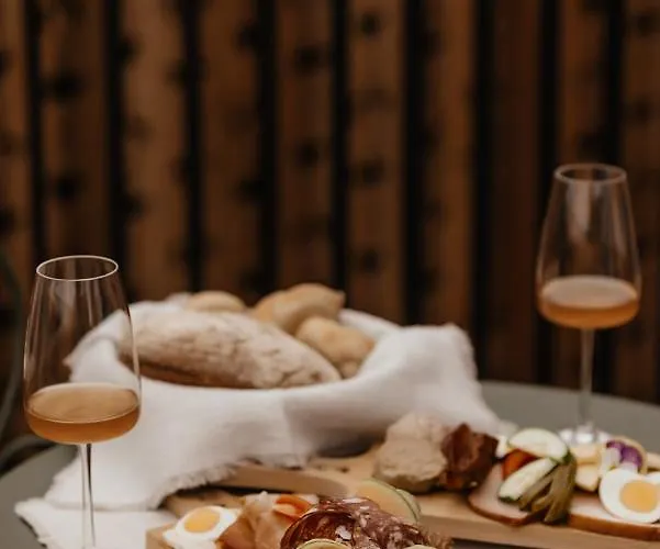 Am Wildbachberg - Luxus Ferienhaeuser Mit Infinitypool, Privatsauna Und Weinkeller Villa *