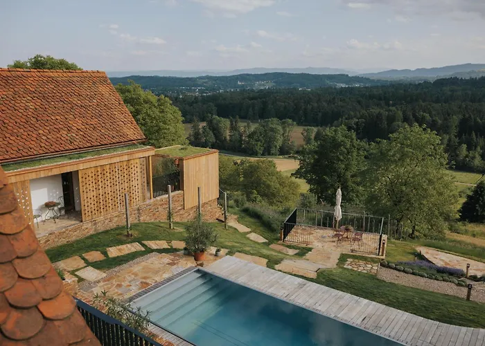 Am Wildbachberg - Luxus Ferienhaeuser Mit Infinitypool, Privatsauna Und Weinkeller *